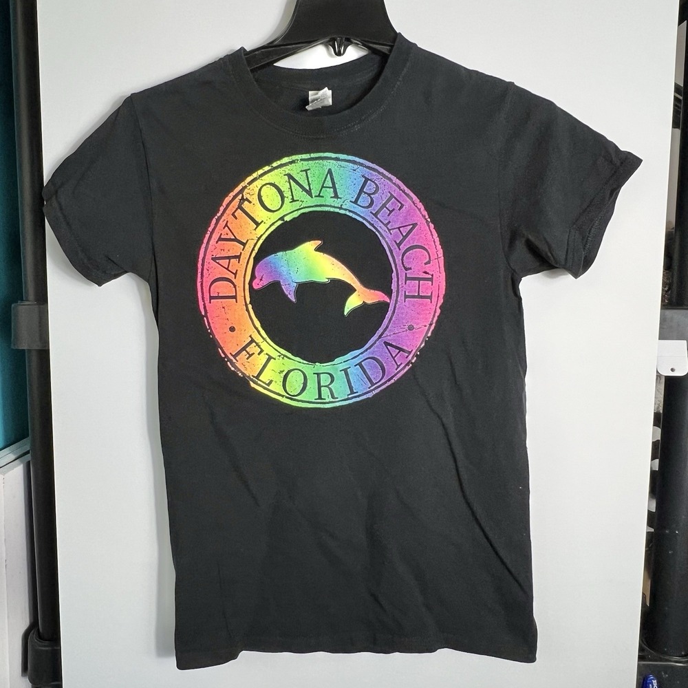 Gildan Women's Small Black Daytona Beach Florida Rainbow Dolphin Graphic Tee